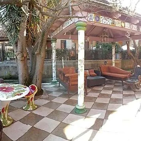 Bed & Breakfast Casa Romana 3*