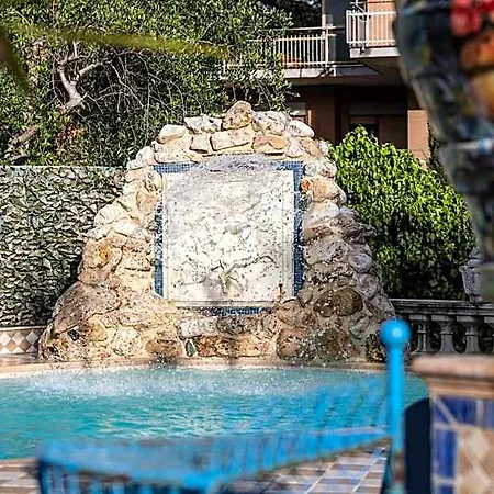 Casa Romana Bed & Breakfast 3*