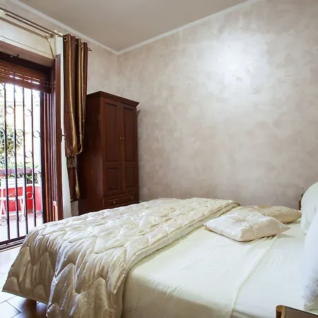 Casa Romana Bed & Breakfast 3*
